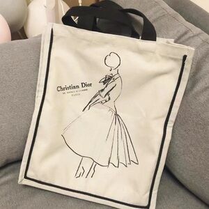 Dior X Victoria&Albert Museum Cream Tote